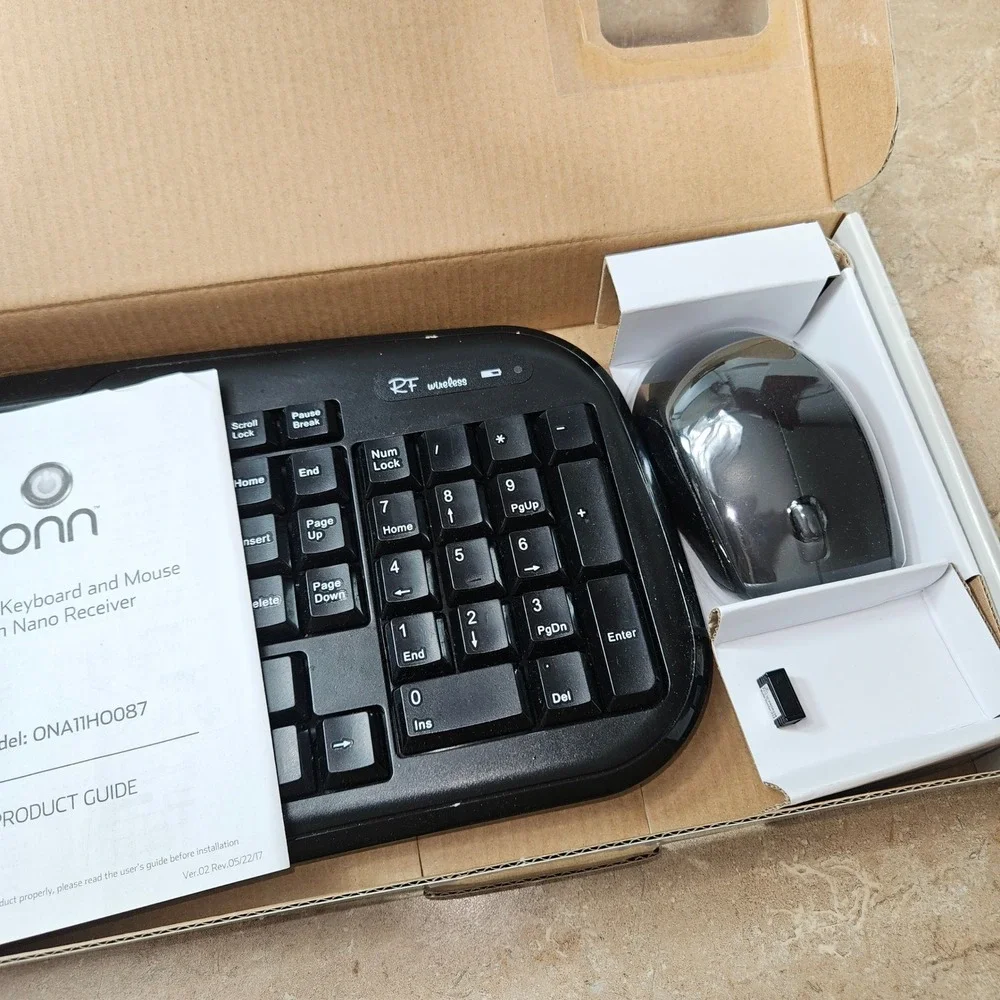 onn.‎ Wireless Keyboard and Mouse Combo, 5-Button Mouse, Nano Receiver dongle